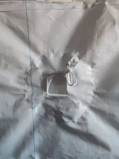 100 &times; 100 &times; 100 Tubular Bag with Fill Skirt and Discharge Spout — view 3