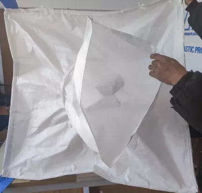 Coated White Baffle FIBC 100 x 100 x 120 — view 4
