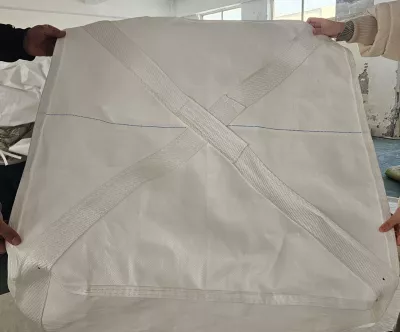 Wei&szlig;er Schlauch-PP-Beh&auml;ltersack mit Sch&uuml;rzenoberteil und flachem Boden — view 5