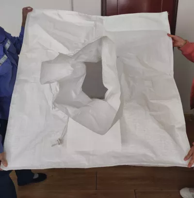 充填スパウト付き白色バッフルバルクバッグ 100 x 100 x 110 — view 2