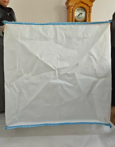 U-Panel-Sandsack mit Overlock- und Kettenstichen — view 4