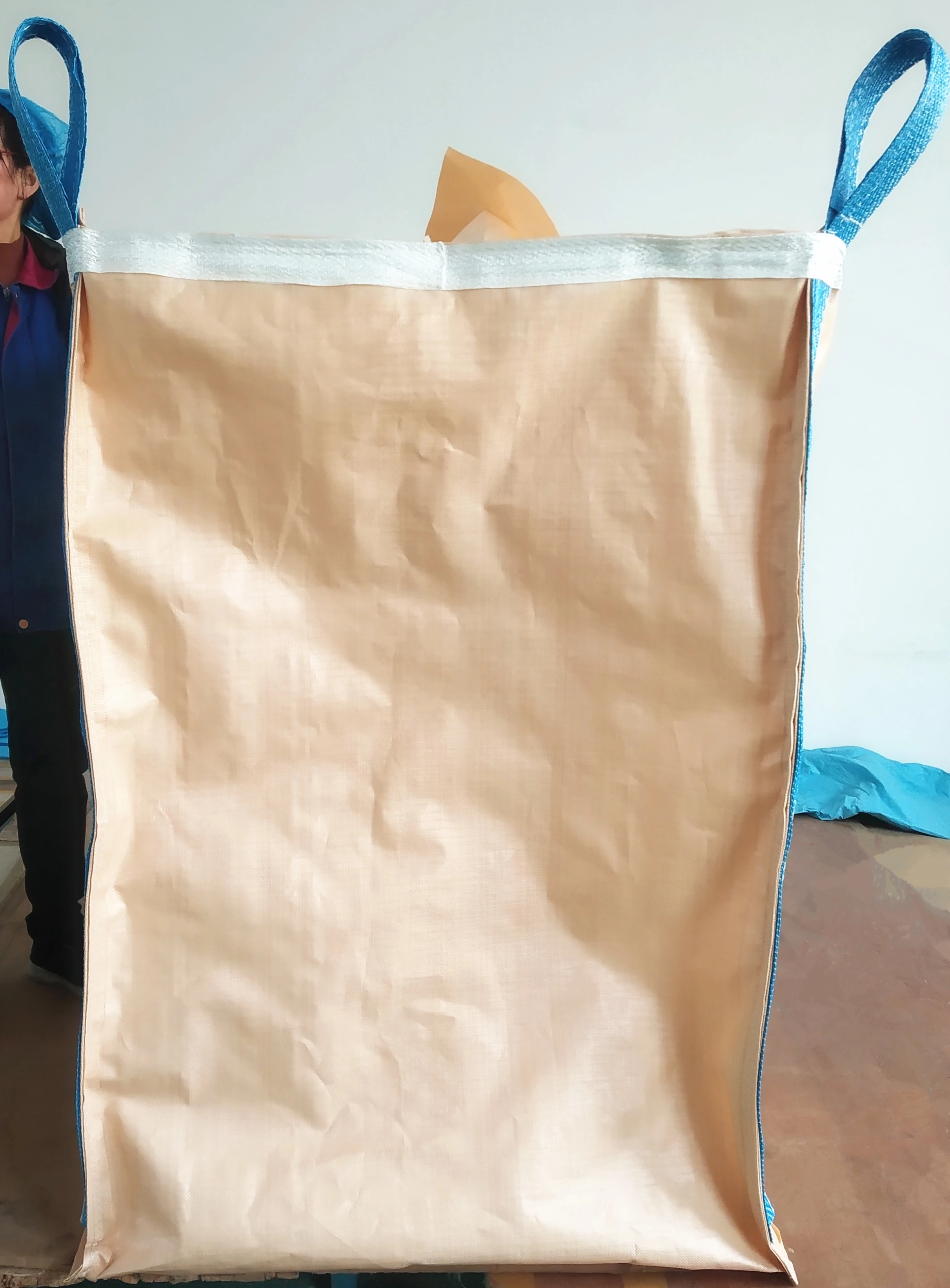 Beige Flour Packing Bag with Side-Seam Loops and Spouts — detail view 2