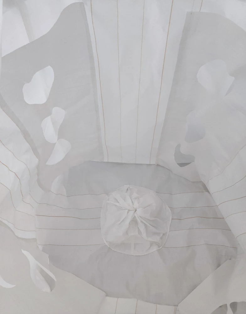 Sacco contenitore con baffle bianco con bocca di riempimento e fondo piatto — detail view 5