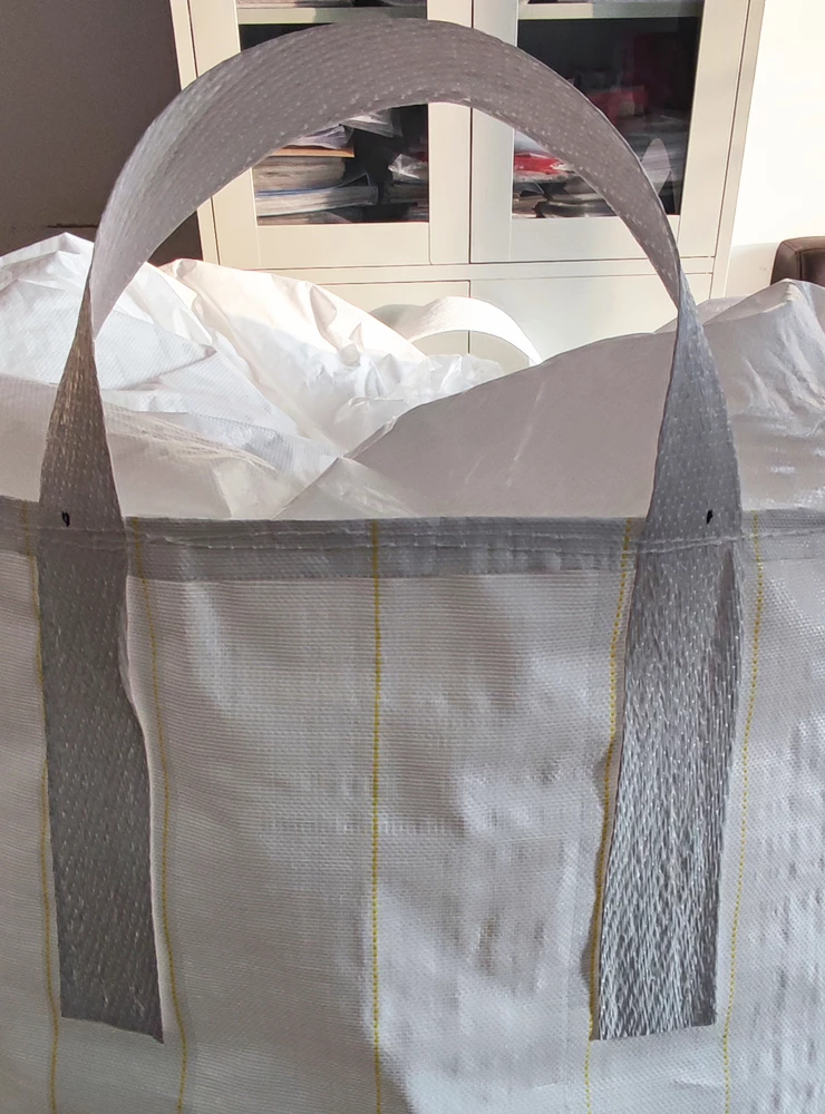 100 × 100 × 100 Tubular Bag with Fill Skirt and Discharge Spout — detail view 6