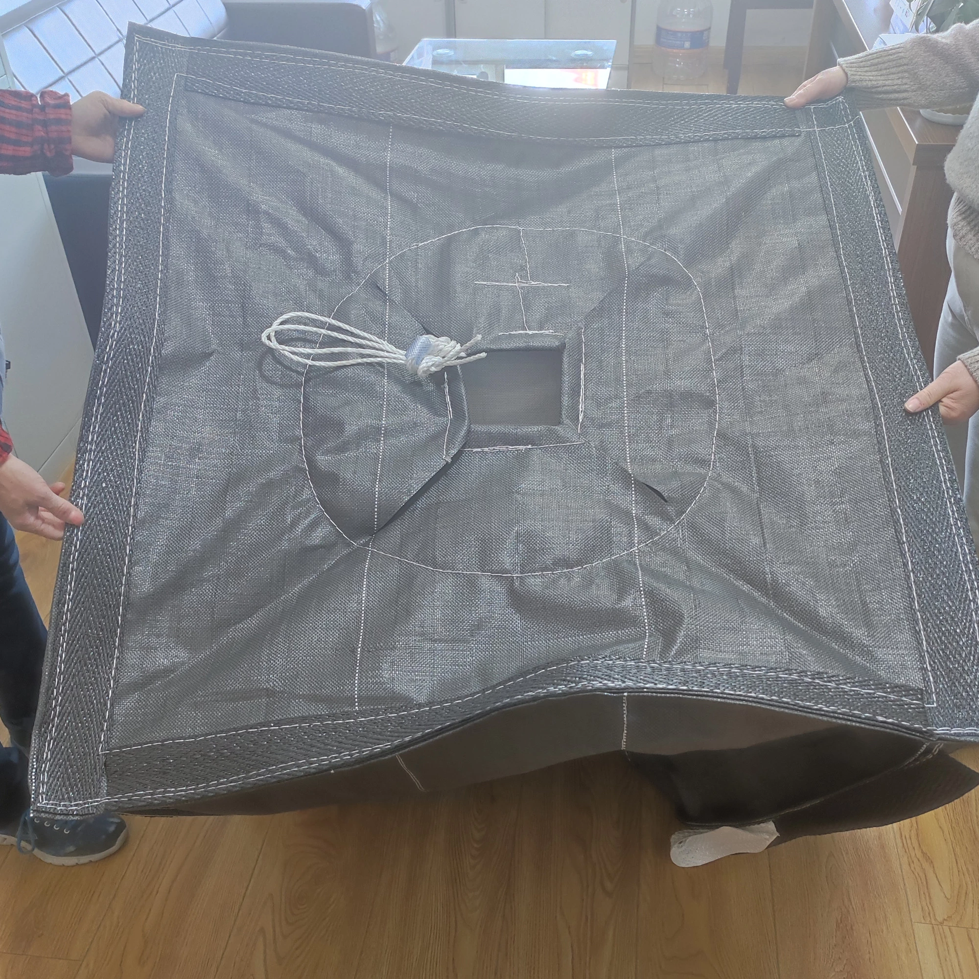 Black Potato Bulk Bag with Cross-Corner Loops — detail view 4