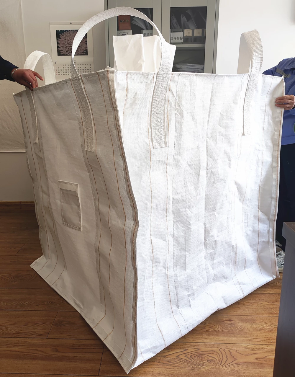 Laminated Baffle Bulk Bag with Cross-Corner Loops — detail view 1