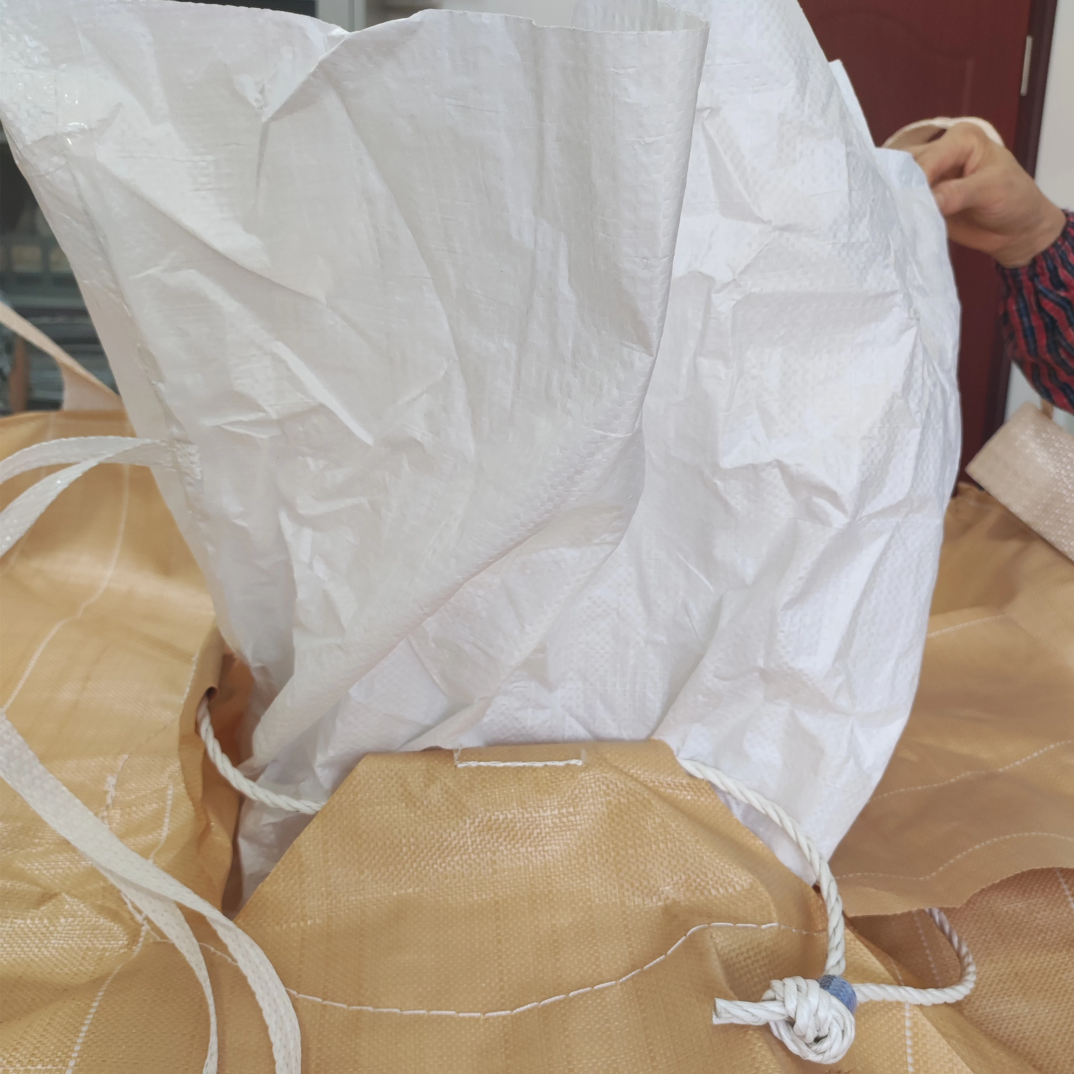 Beige Baffle Bulk Bag 100 x 100 x 115 in Bundle Packing — detail view 6