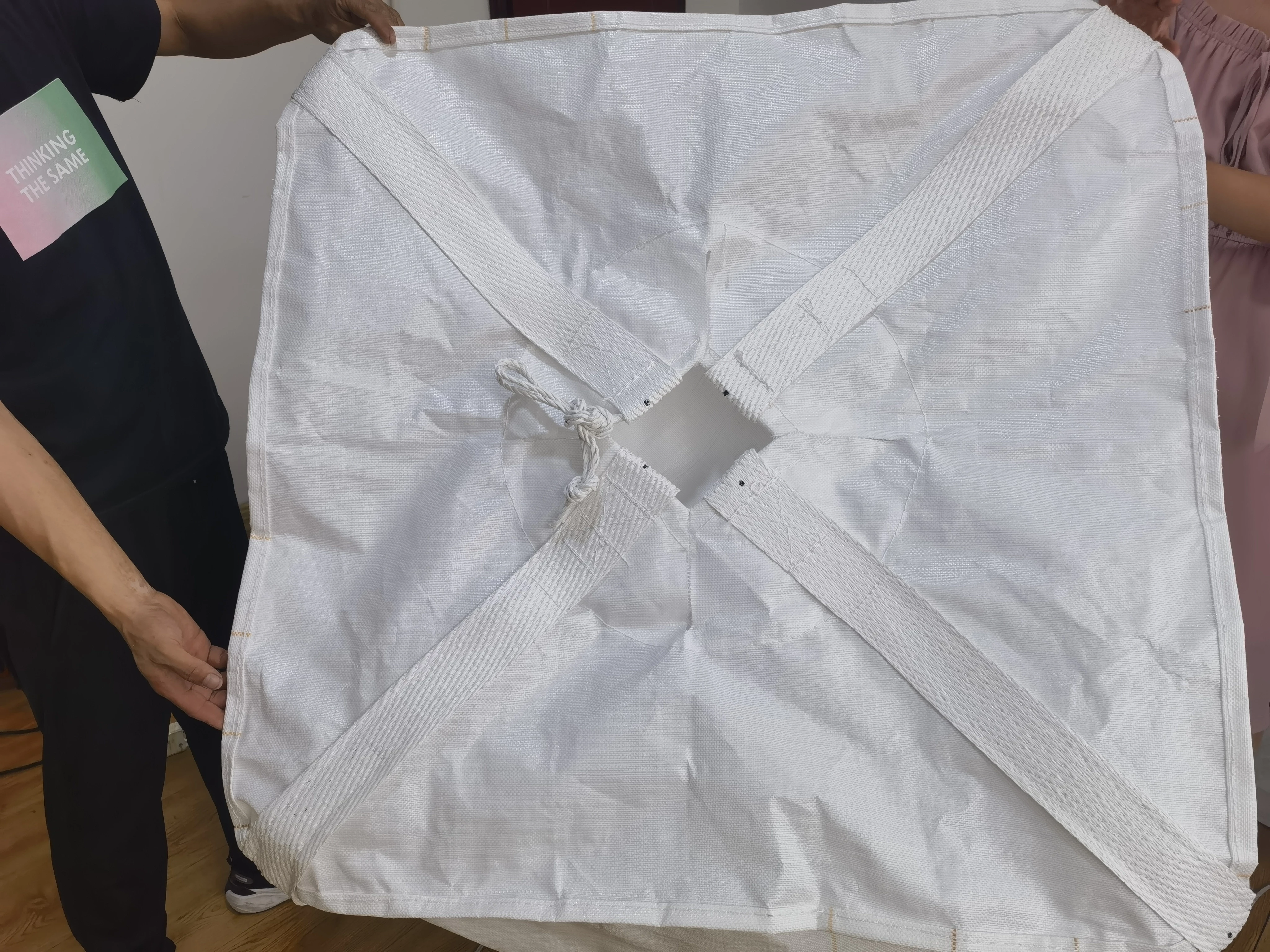 Tubular Jumbo Bag 93 x 93 x 125 with Filling Skirt — detail view 4