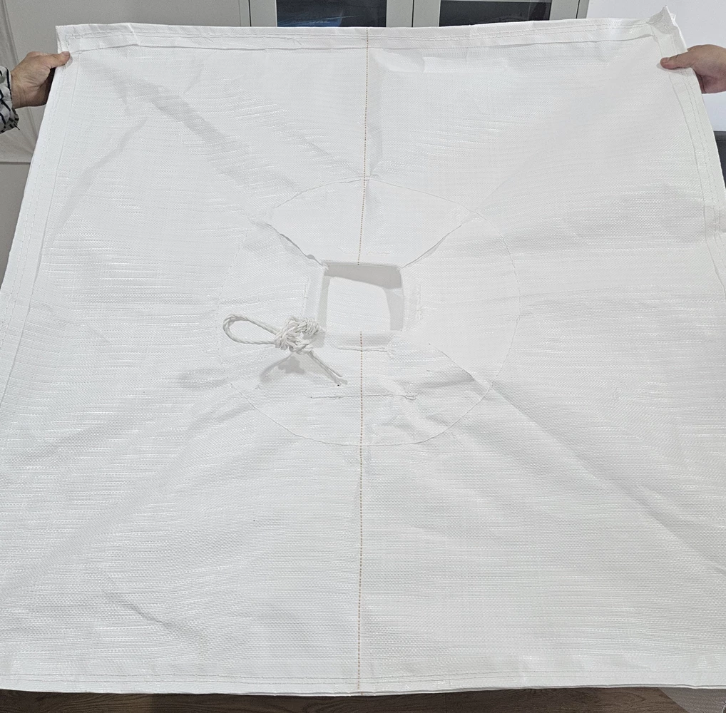 Coated Baffle FIBC with Customer Logo, 100 × 100 × 110 — detail view 2