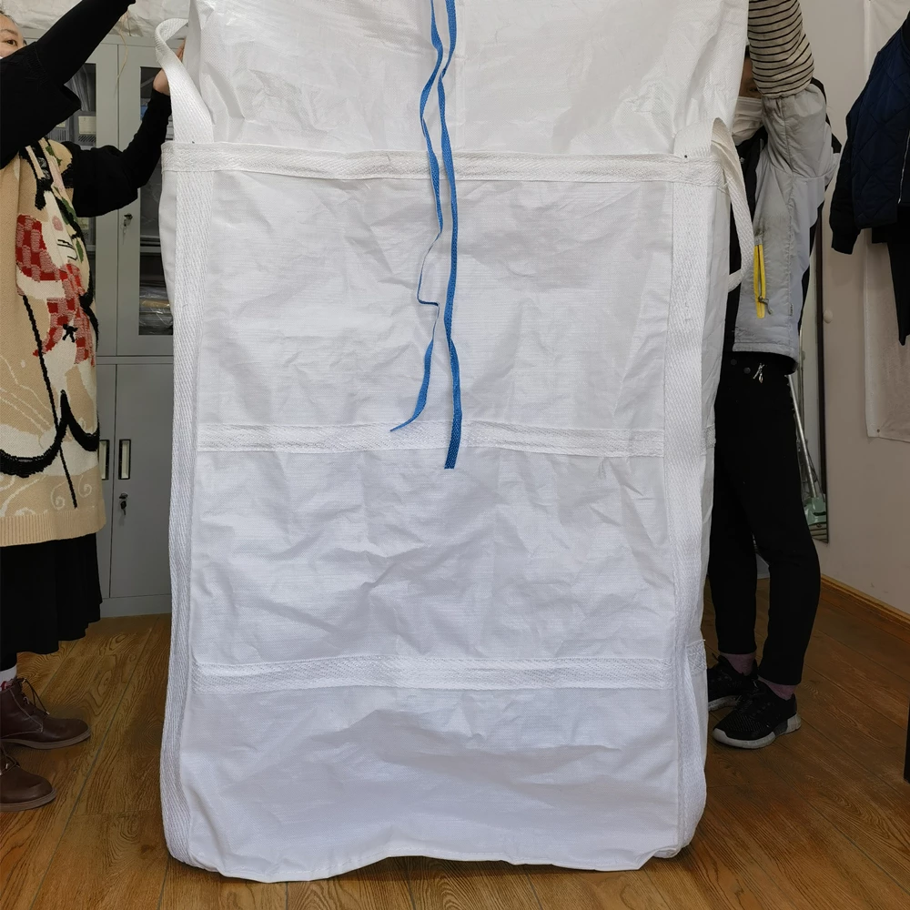 91.5x91.5x125 Tubular Fertilizer Bag with Two Spouts — detail view 5