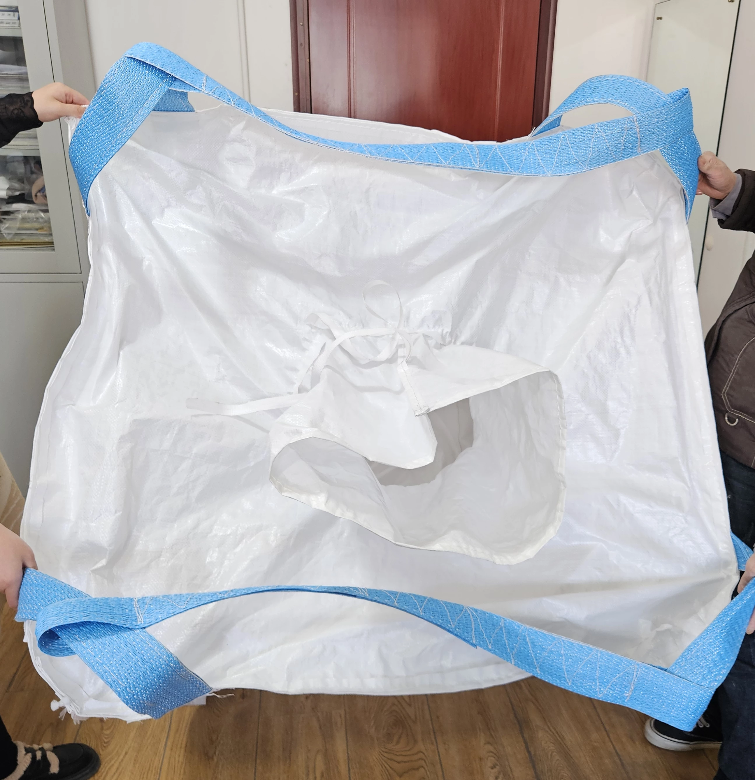 Unlined Baffle Container with Uncoated PP Fabric — detail view 3