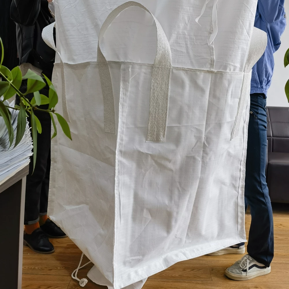 Uncoated Tubular Container Bag 70 x 70 x 80 with Skirt — detail view 2