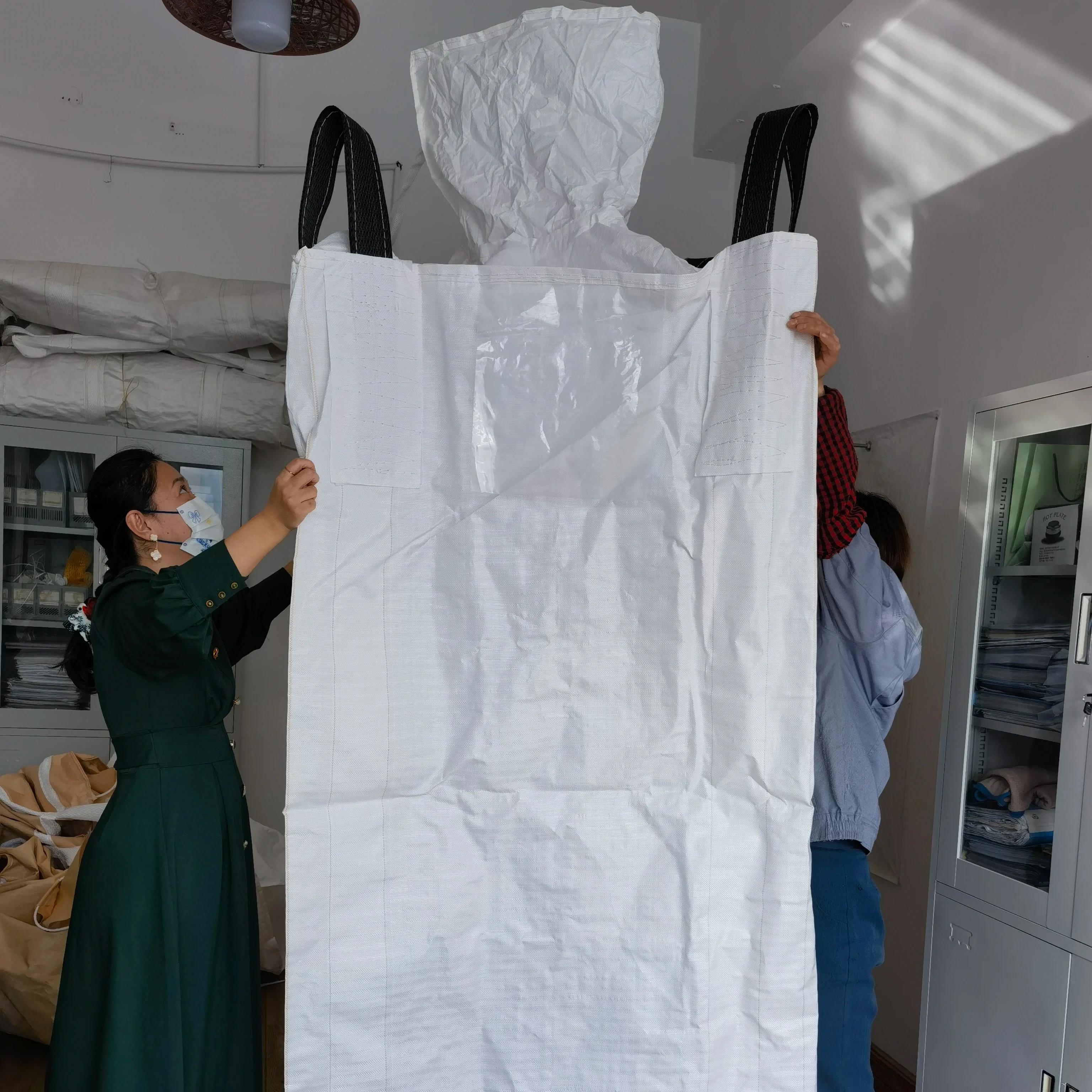 Tubular Jumbo Bag 95 x 95 x 170 with Discharge Port — detail view 1