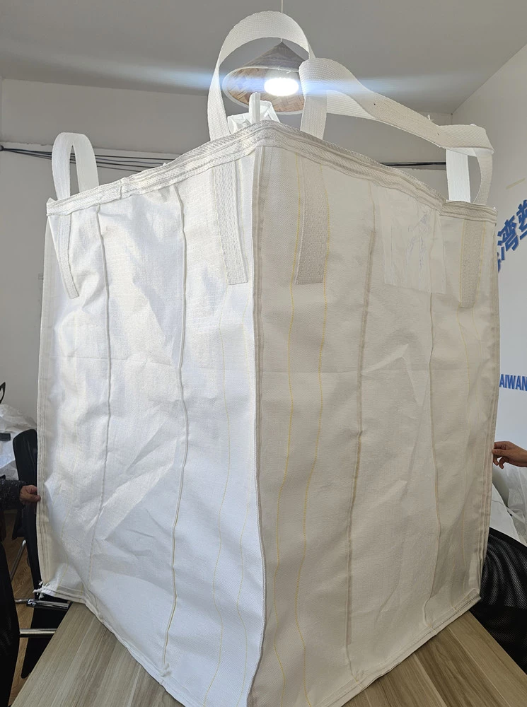 Chemical Packing Baffle FIBC 100 x 100 x 120 — detail view 2