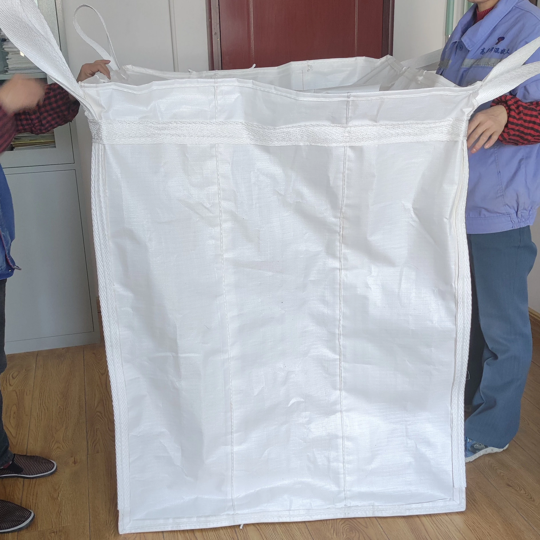 96x96x120 cm White PP Baffle Container with Side-Seam Loops — detail view 6