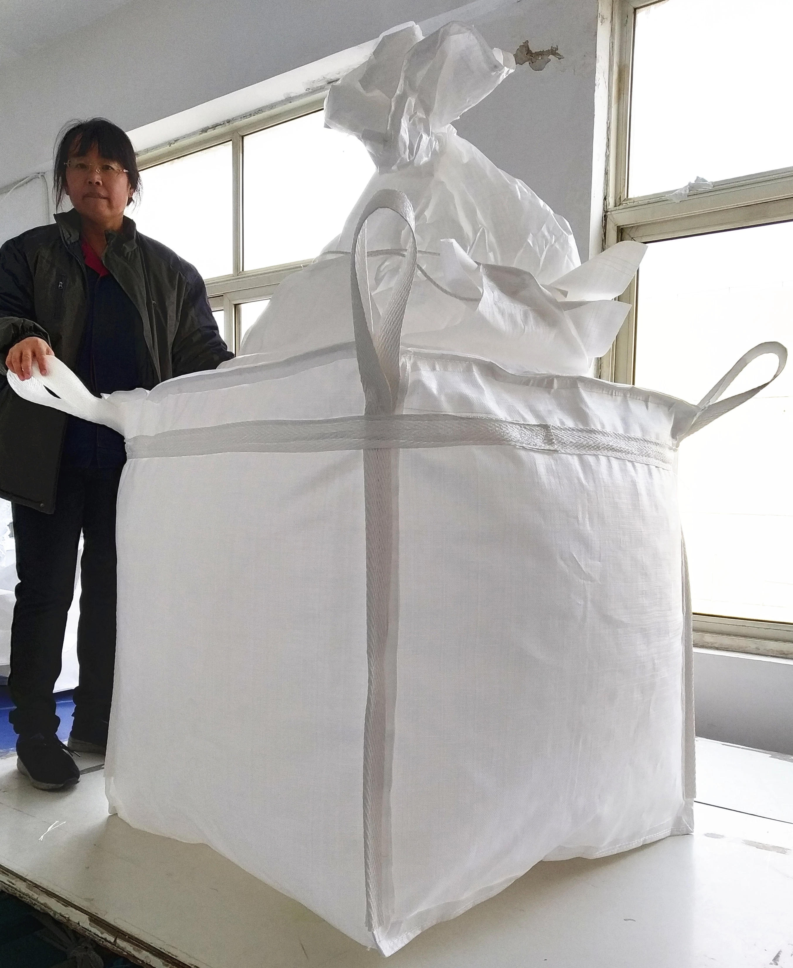 90 × 90 × 60 U-Panel Fertilizer Bag with Spouts — detail view 2