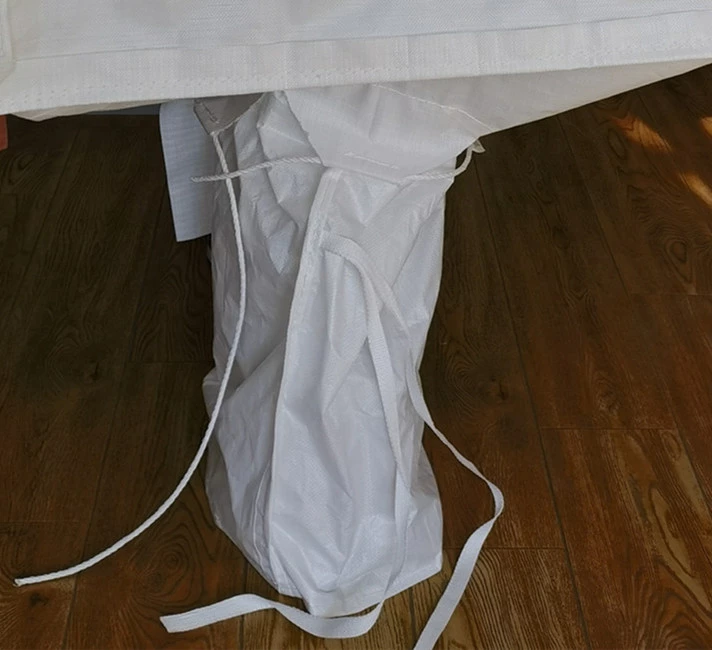 White Uncoated FIBC with PE Liner and Spout Filling — detail view 5