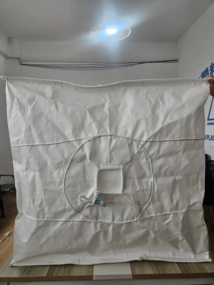 Coated Baffle FIBC 100 x 100 x 130 with Side-Seam Loops — detail view 5