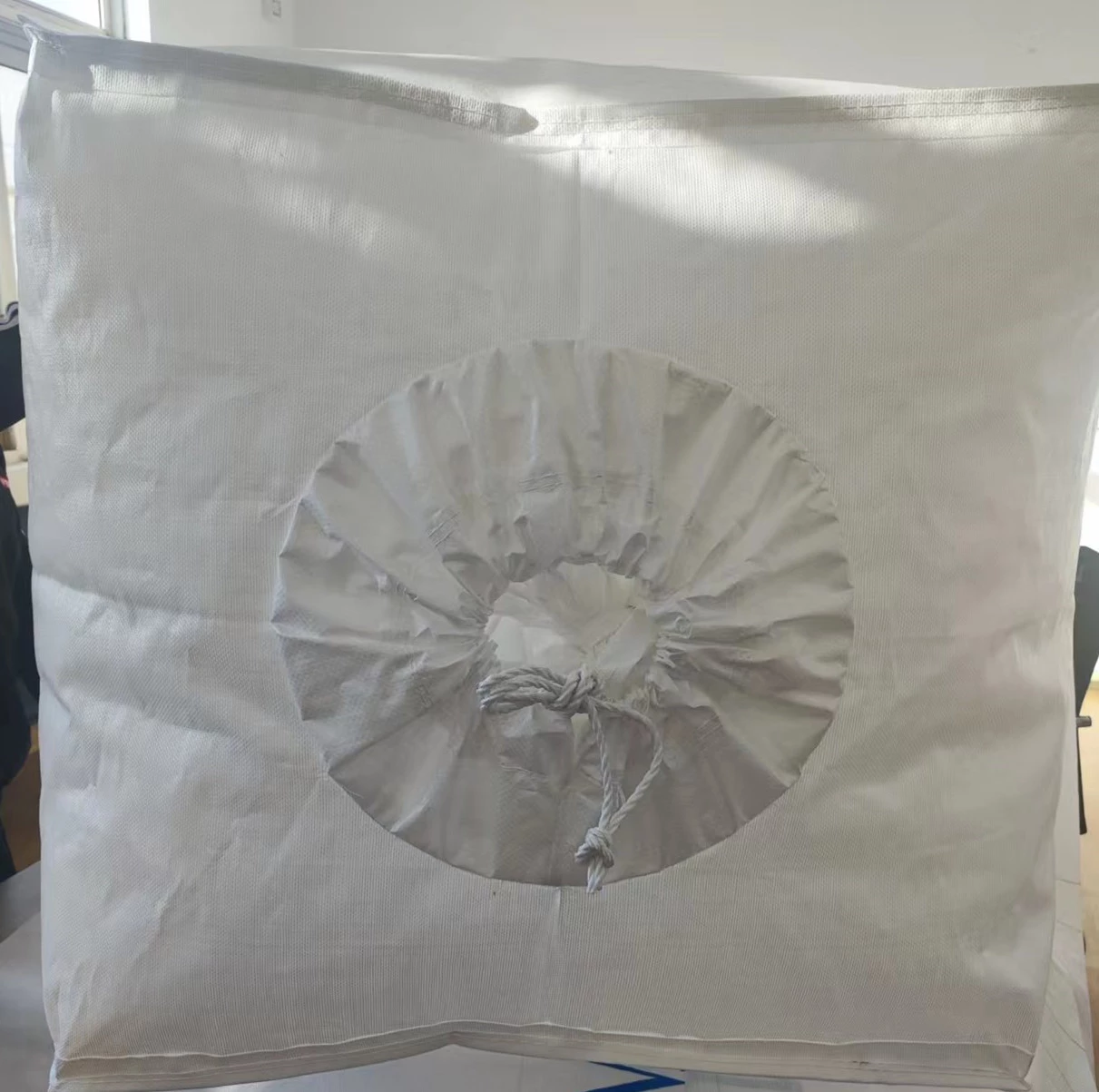 PE-Lined U-Panel Powder Bag 80 x 80 x 90 — detail view 4