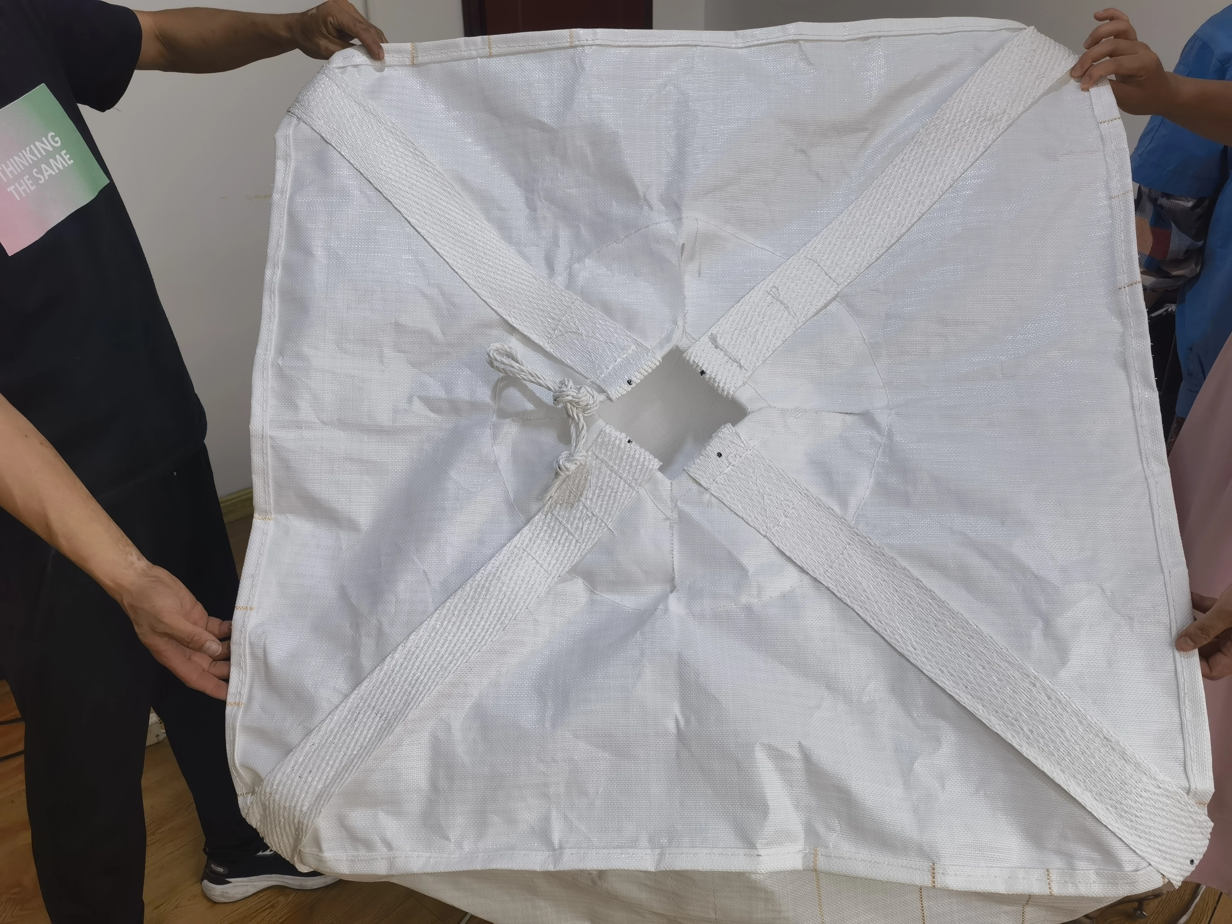 Tubular Jumbo Bag 93 x 93 x 125 with Filling Skirt — detail view 5