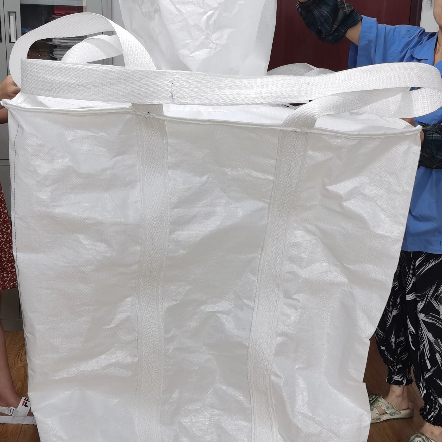Custom White Baffle FIBC for Cement Transport Packing — detail view 5