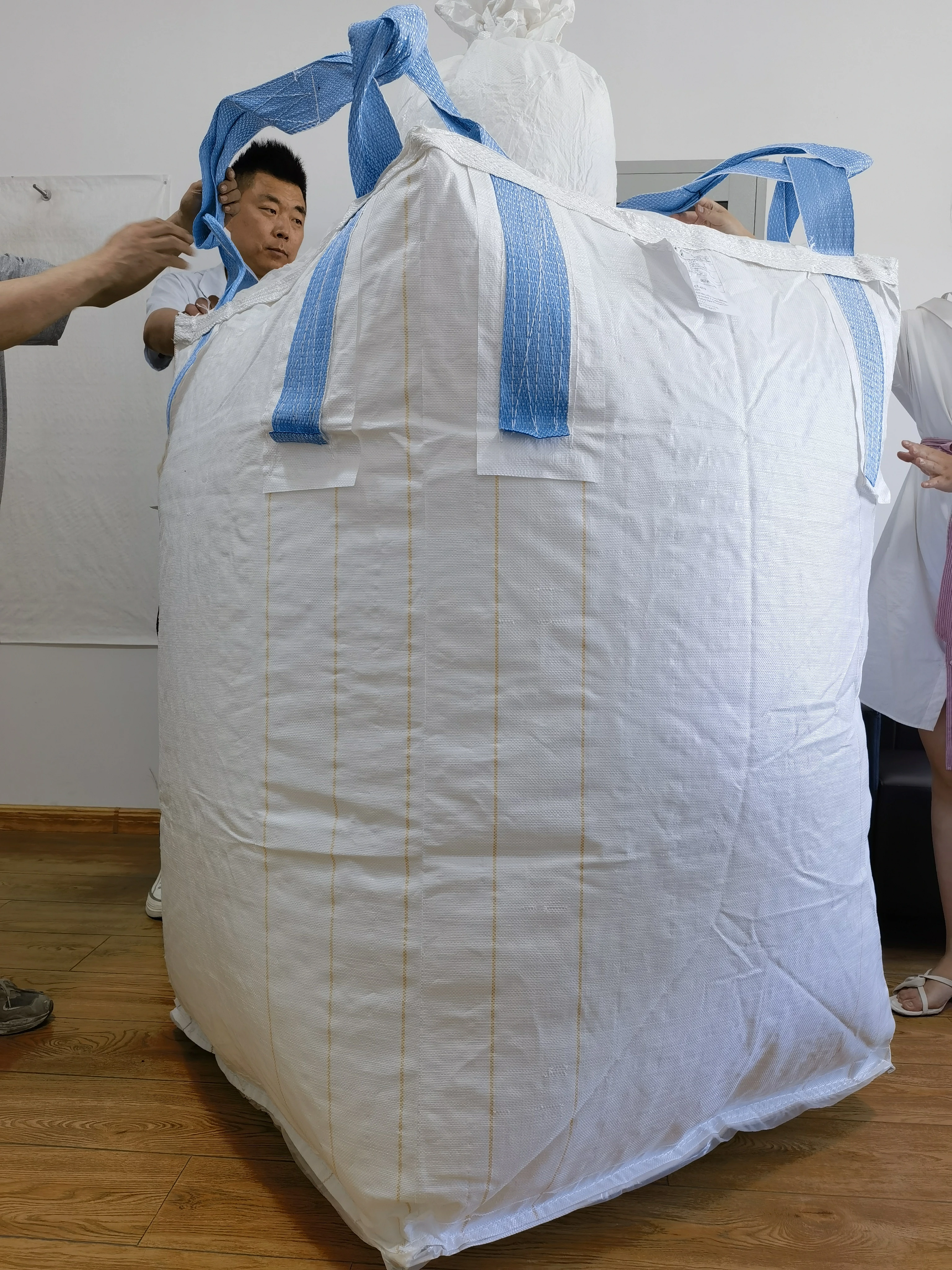Tubular Kaolin Bulk Bag with Cross-Corner Loops — detail view 5
