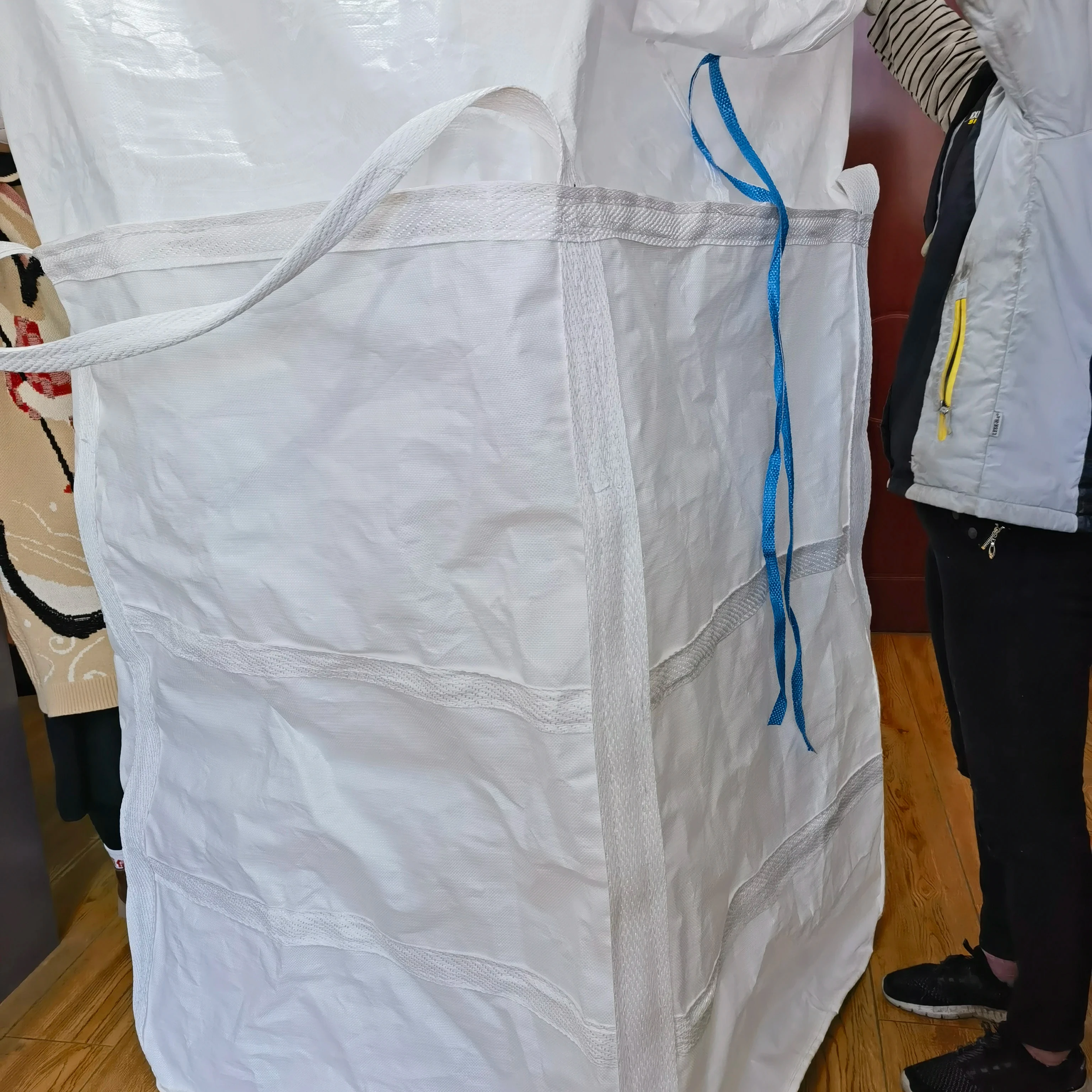 92x92x125 Tubular Skirt-Fill Bag with Cross-Corner Loops — detail view 2