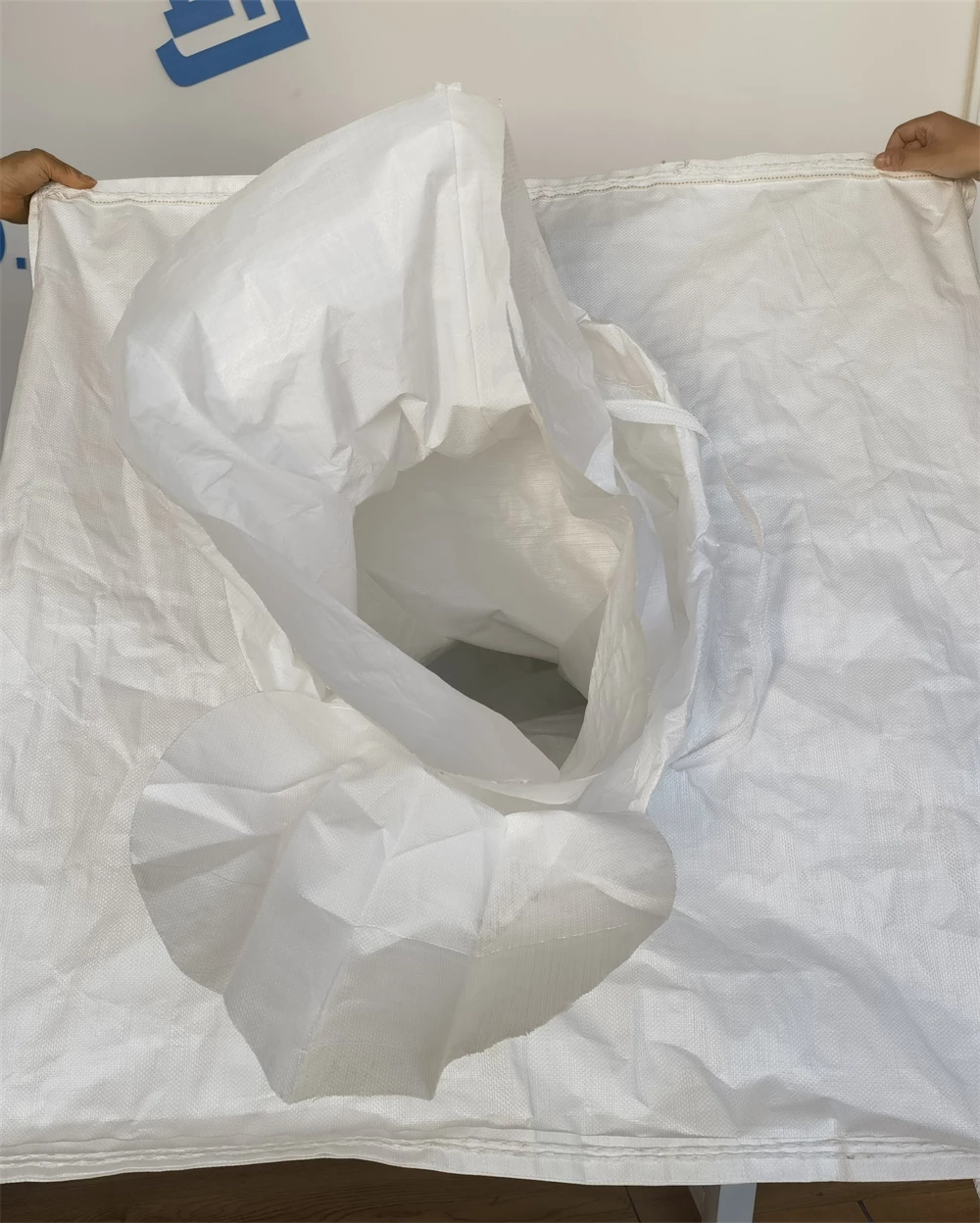 White U-Panel Container FIBC 95 x 95 x 120 — detail view 5