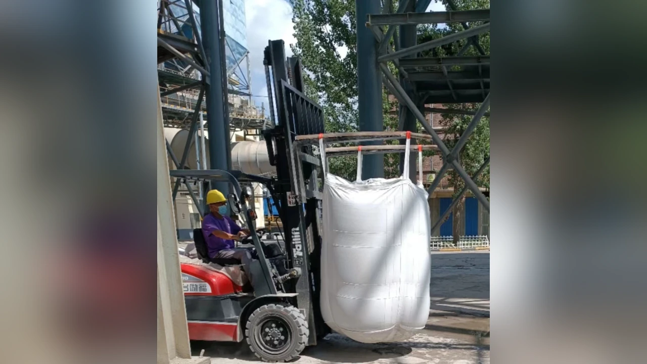 Coated Woven PP vs PE Liners: Questions for Bulk Packaging Buyers
